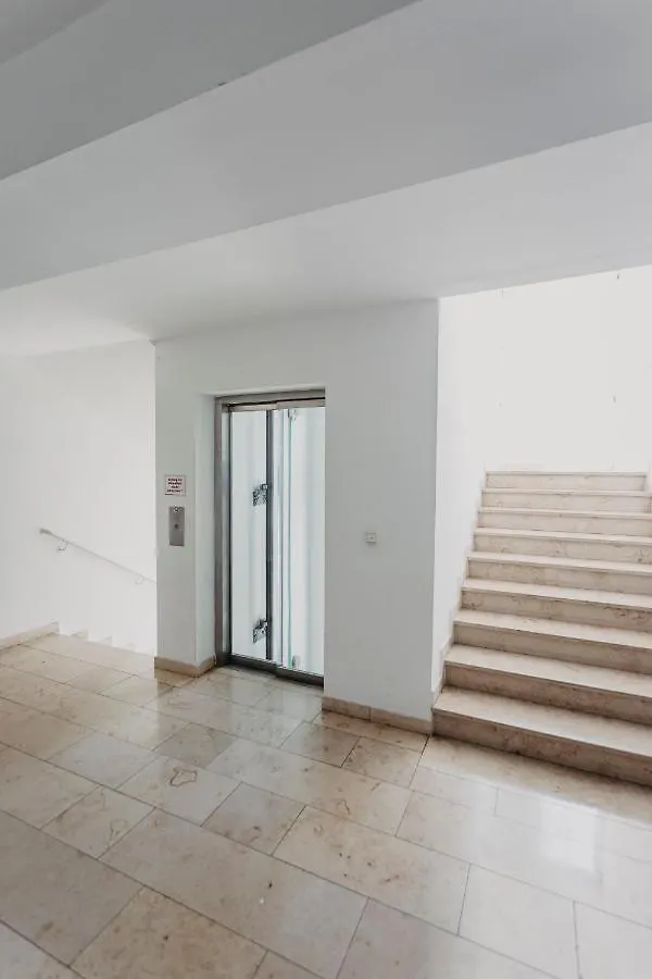 Traber Apartments Im Herzen Leipzigs Balkon Parkplatz 라이프치히