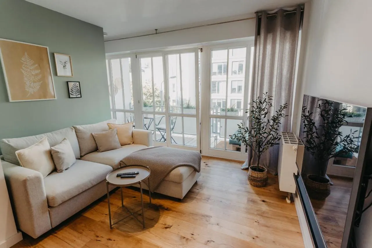 Traber Apartments Im Herzen Leipzigs Balkon Parkplatz  라이프치히