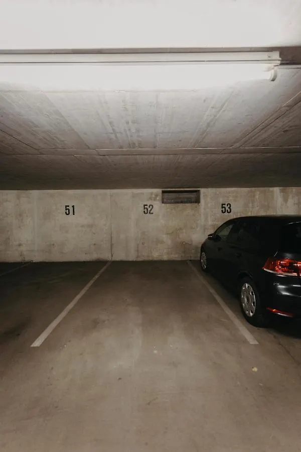 Traber Apartments Im Herzen Leipzigs Balkon Parkplatz 0*, 라이프치히 독일